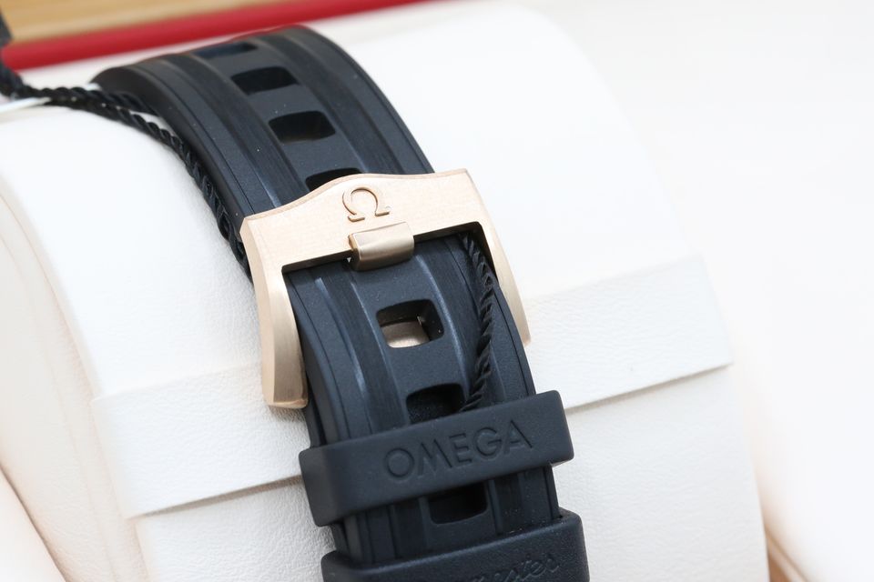 Omega Seamaster Diver 300m 210.92.42.20.01.003 Image 3